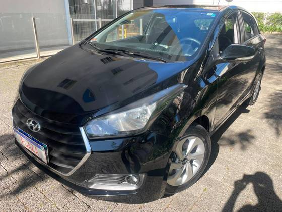 HYUNDAI HB20 1.6 COMFORT STYLE 16V FLEX 4P AUTOMÁTICO HYUNDAI HB20 1.6 COMFORT STYLE 16V FLEX 4P AUTOMÁTICO